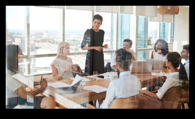 القيادة الواعية: الذكاء العاطفي لرجال الأعمال