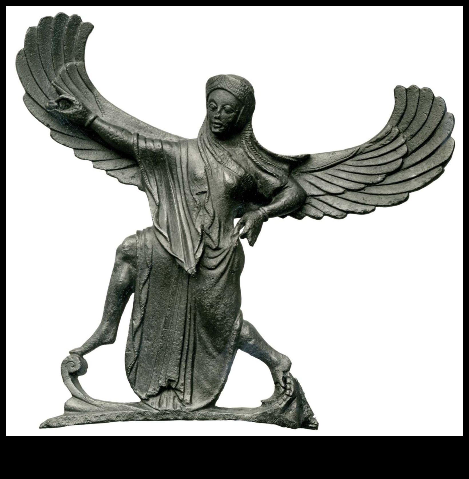 أجنحة نايكي: رمزية النصر في الفن اليوناني